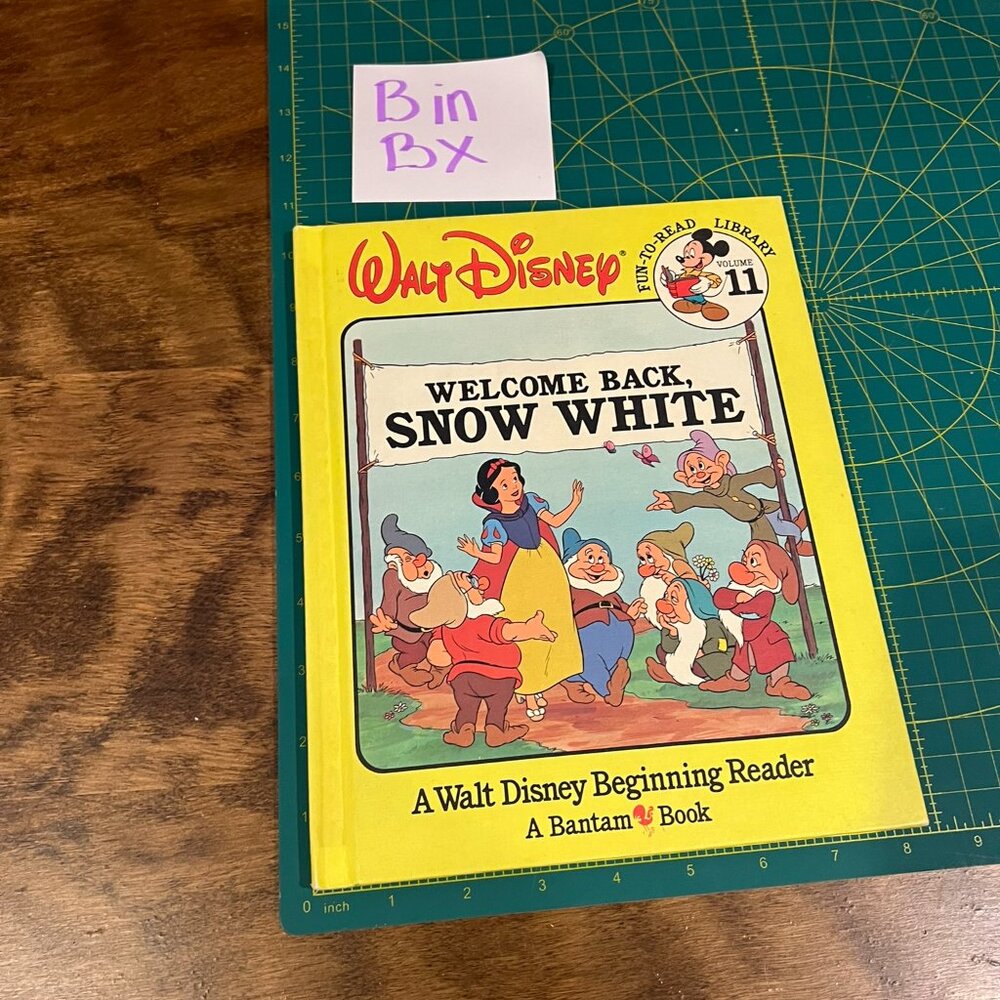 Welcome Back Snow White Vintage 1980s Walt Disney Fun To Read